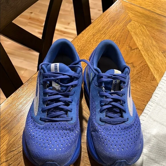 Brooks  ADRENALINE GTS Athletic Running Shoes Comfort (without original box) - Picture 6 of 16